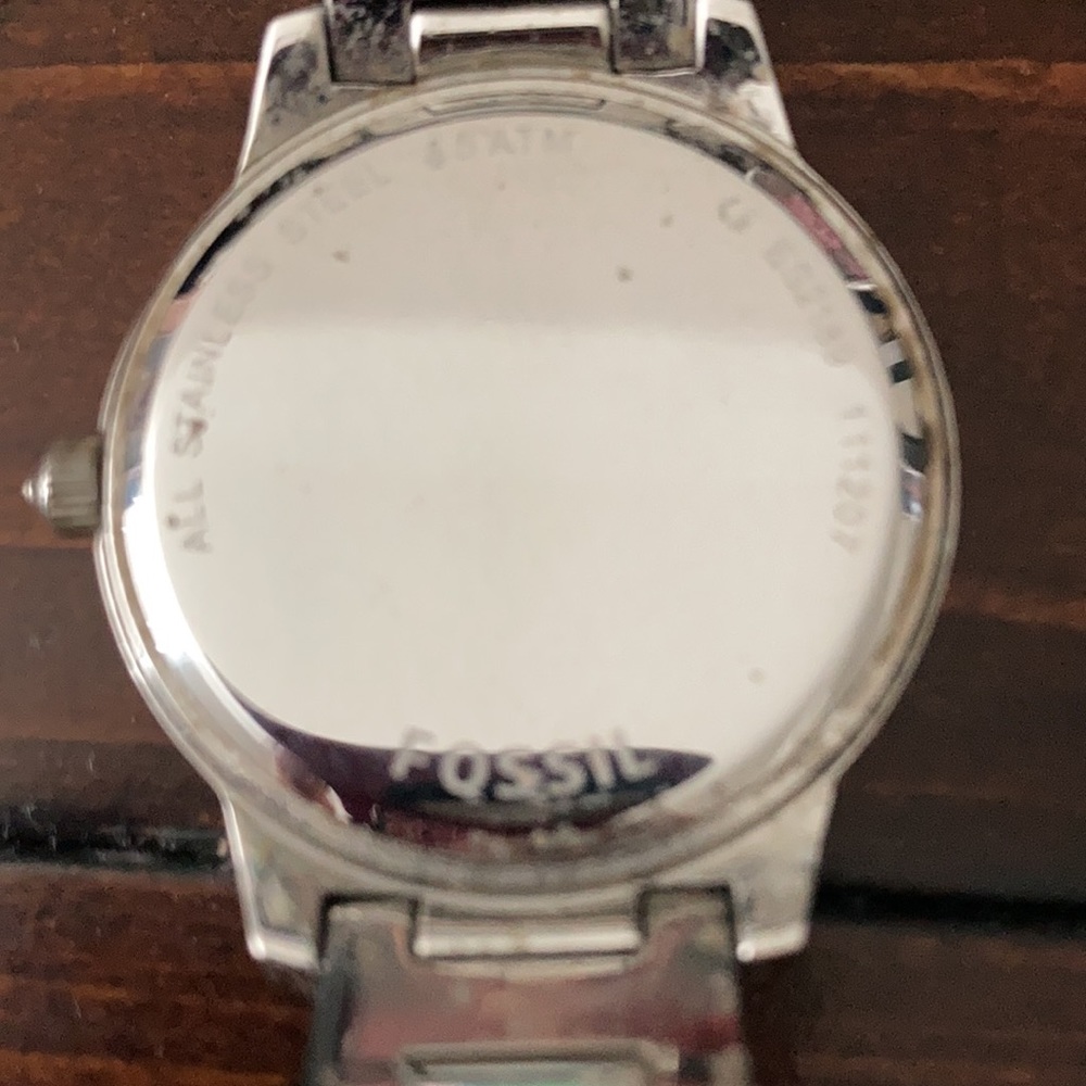 Stainless Steel Fossil Watch. Great condition. - Picture 5 of 5